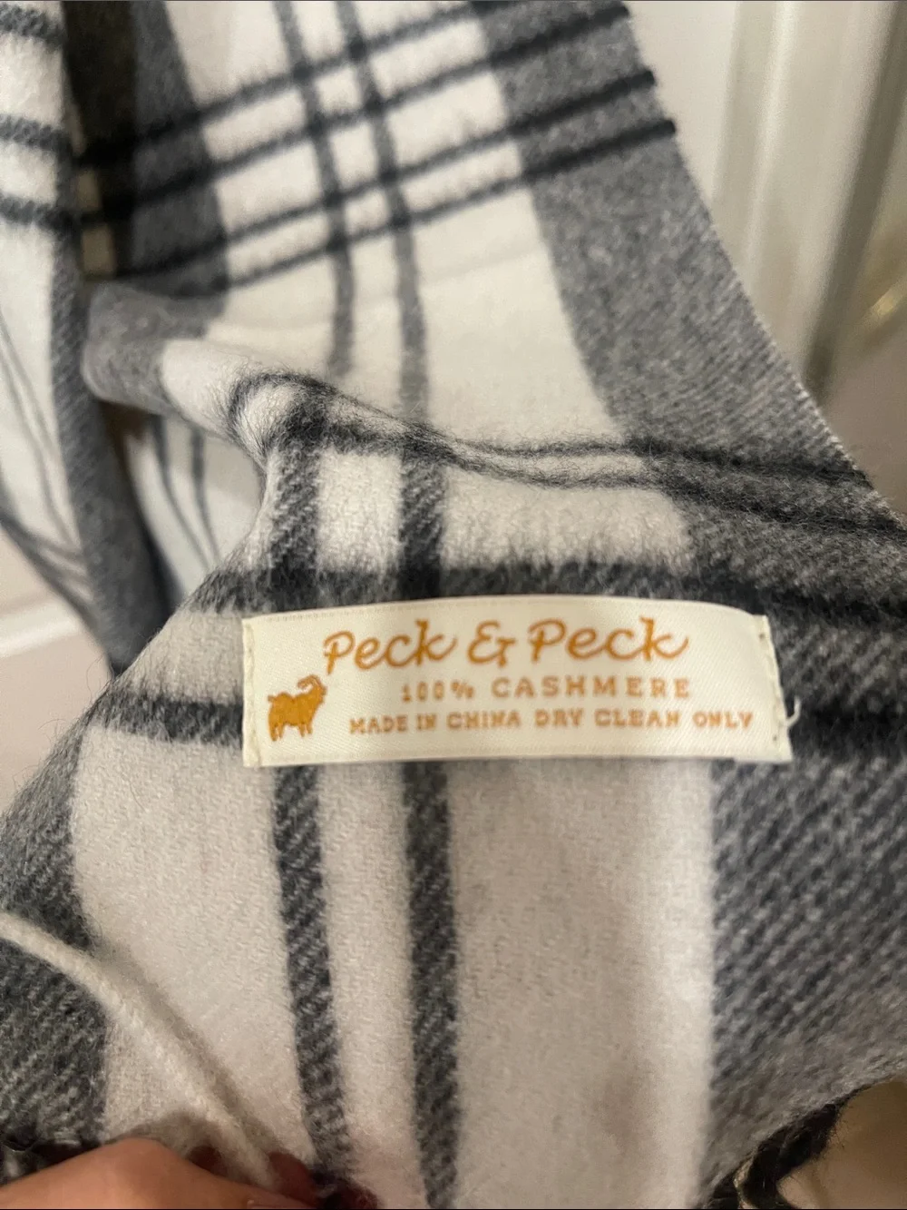 Cashmere Gray and Cream Plaid Fringe Scarf 🧣
